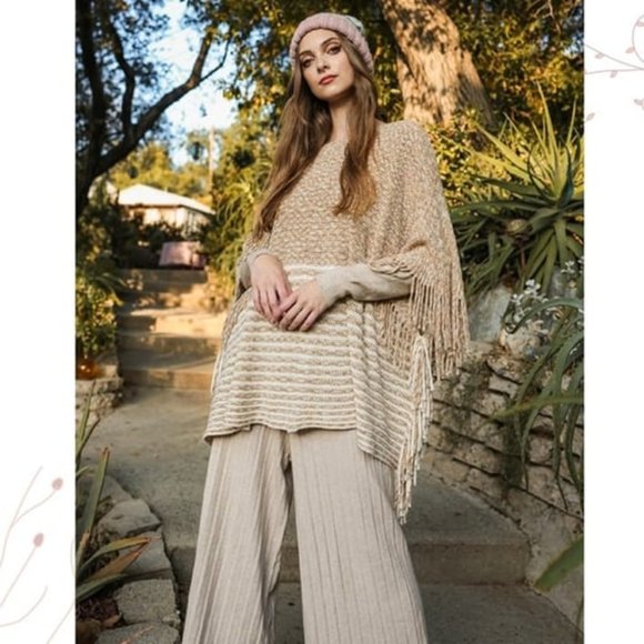 Beautiful Boho Style Soft Comfy Knit Ruana in Soft Petal Pink NEW - Picture 4 of 11